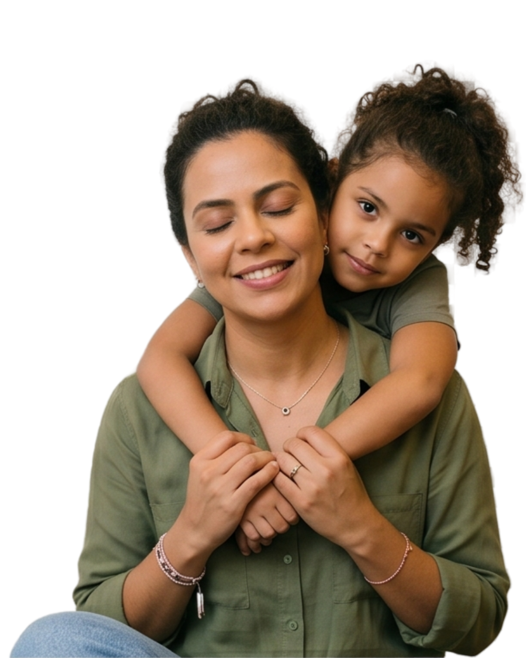 Filha abraçando a mãe sorrindo