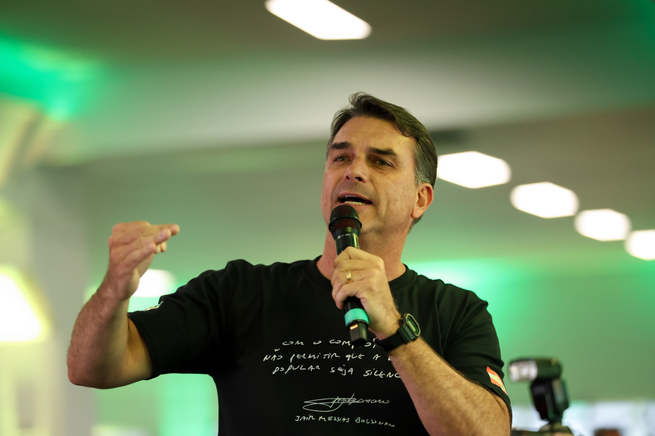 Imagem da matéria sobre Marielle Franco e Flávio Bolsonaro